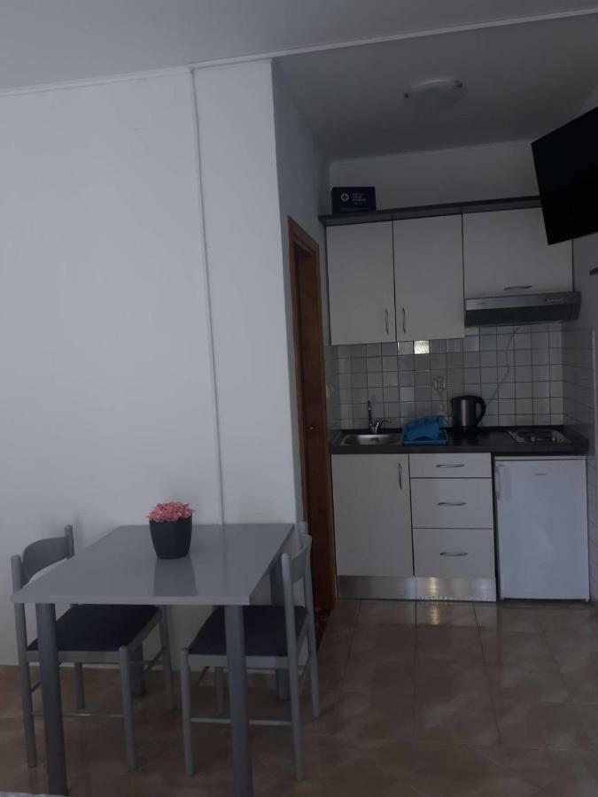 Apartments Irina Rovanjska Exterior photo